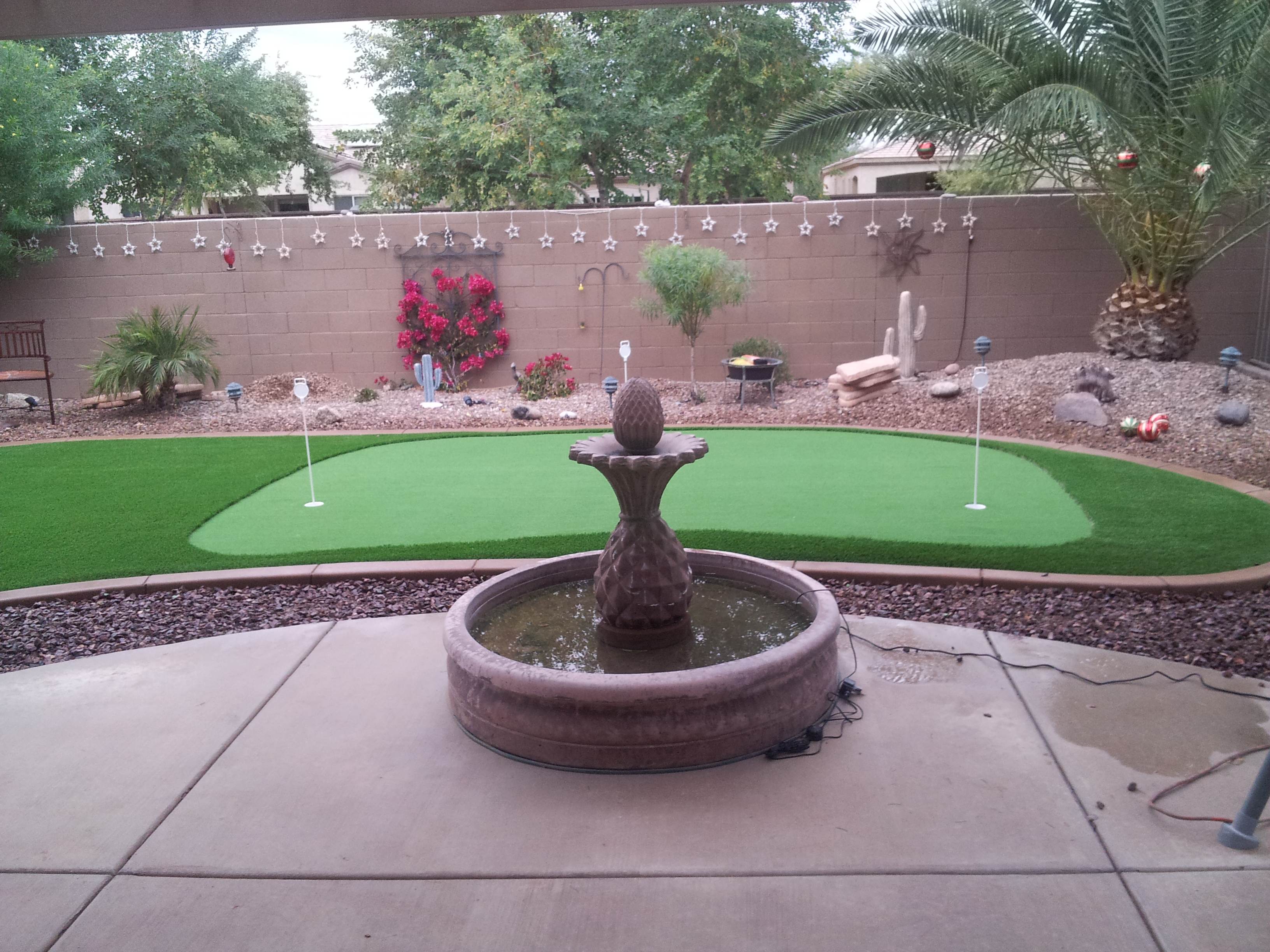 Backyard Putting Green Installation. Chandler Fake Grass